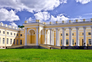 Александровский дворец в Пушкине Александровский дворец